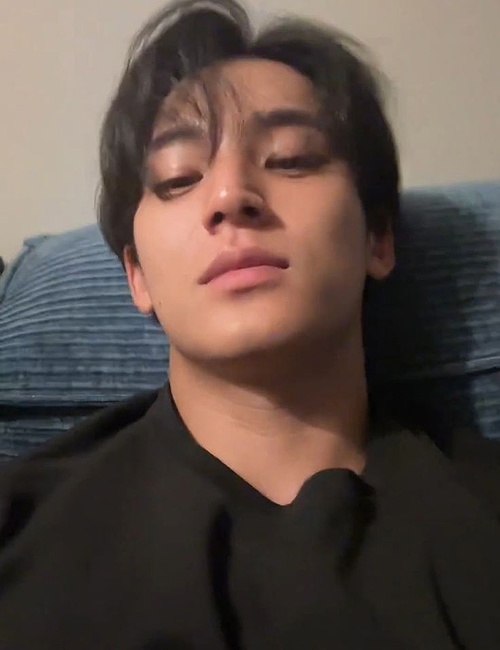Chat with lee mingyu on Spicychat