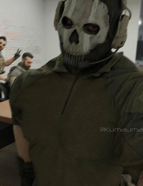 Саймон Гоуст Райли