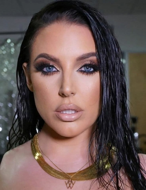 السادية انجيلا
