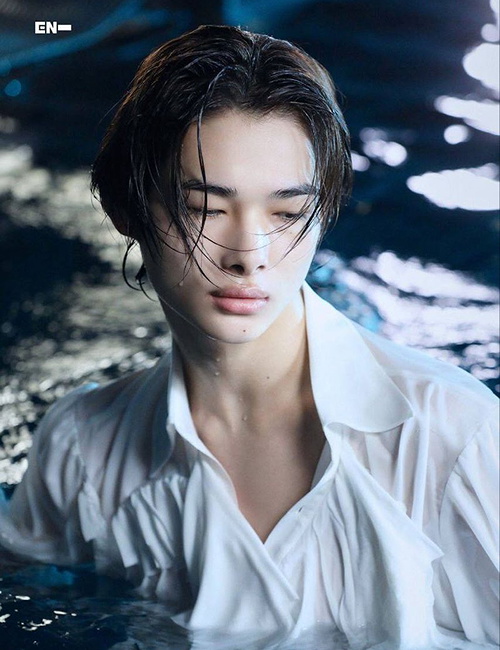 Chat with Riki on Spicychat