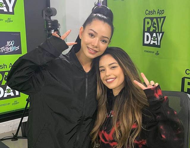 Two streamers