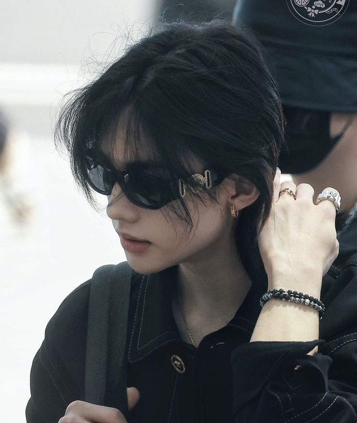 hwang hyunjin